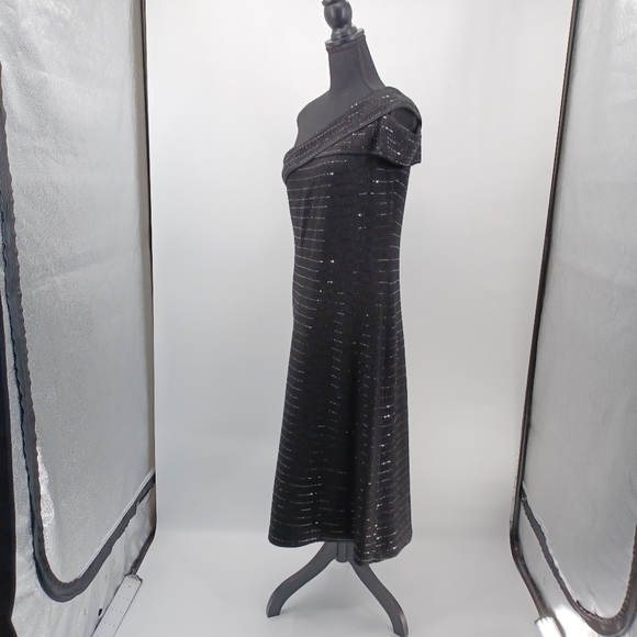 St. John Couture Beaded Gown "Caviar" - Picture 4 of 9